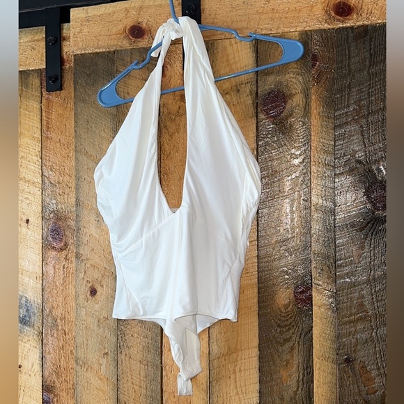 Beautiful plunge bodysuit - Picture 1 of 1
